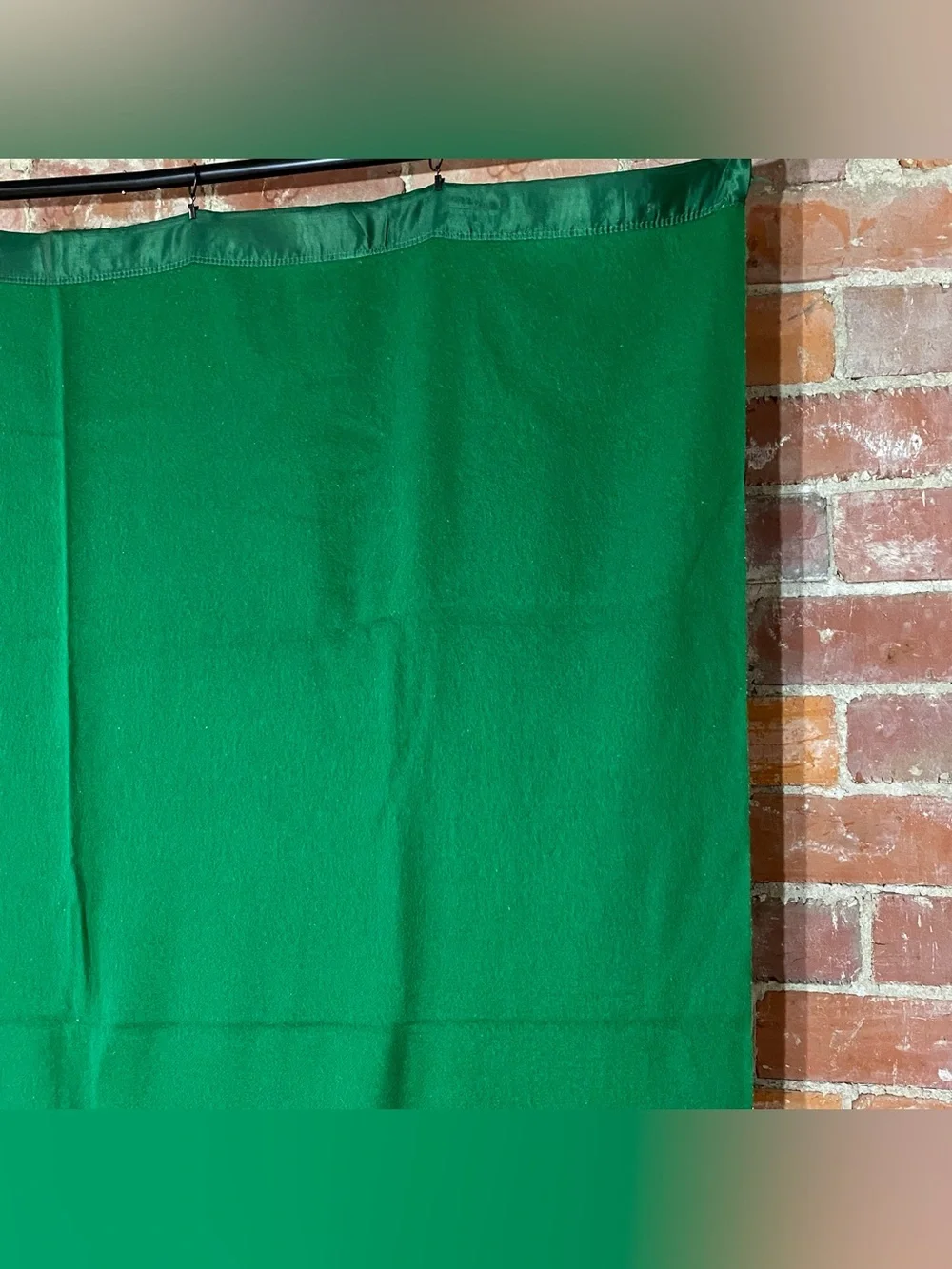 Vintage Golden Dawn Emerald Green 100%Wool Blanket 70” x 84” Satin Edge